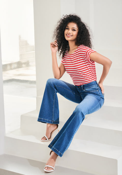 Signature Mid-Rise Denim | Flare (Alamo Wash)