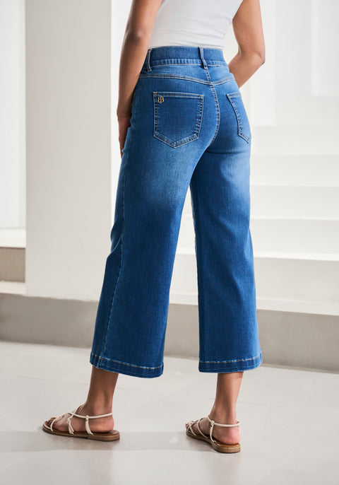Signature Mid-Rise Denim | Wide-Leg Crop (Alamo Wash) - Final Sale